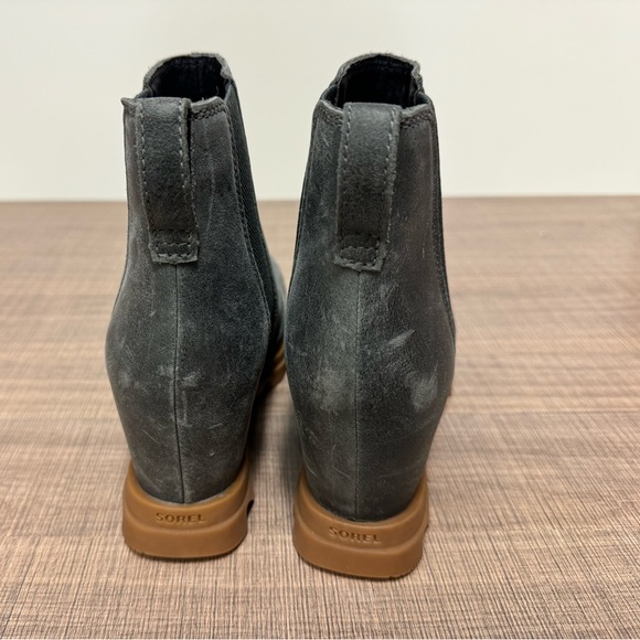 SOREL WOMENS 6.5  Distressed GRAY LEATHER WEDGE BOOT BOOTIE - Picture 2 of 9
